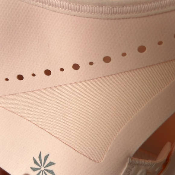 NWT Athleta Phenomena Sports Bra, 32DD - Picture 9 of 13